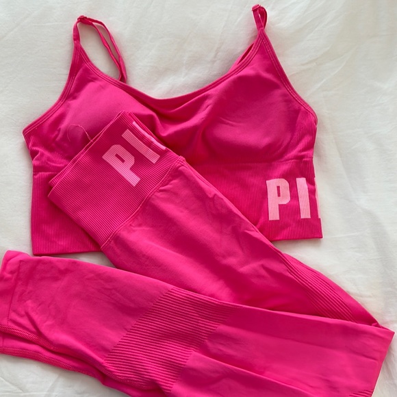 Victoria Secret Pink Workout Set - never worn! - Picture 1 of 4